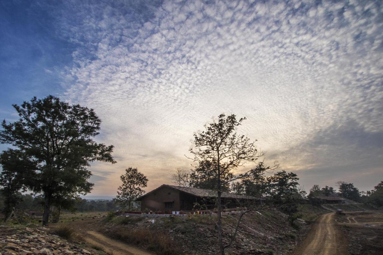 Wowstayz Pachmarhi Ecotel Exterior photo